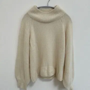 스트라 라쿤100 니트