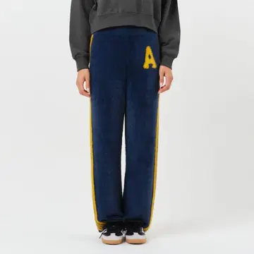 새상품 atmos pink 네이비 아토모스 핑크 페더 니트 팬츠