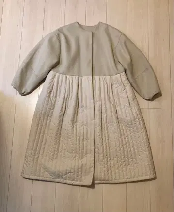 [ 새상품 ] 노카라 코트