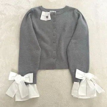 [ 택 포함 새상품 ] 내추럴 꾸뛰르 소매 리본 크루넥 가디건