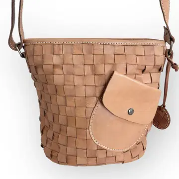 zucchero 즈케로 필라토 숄더백 가죽 베이지 가죽