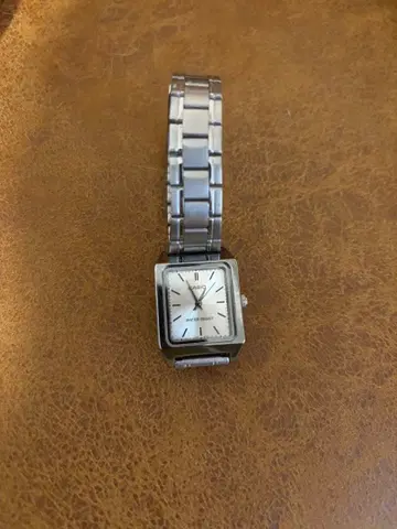 카시오 손목시계 실버