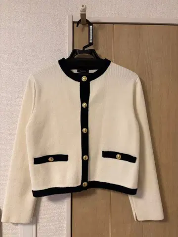 anuans 아뉴앙스 오리지널 버튼 노카라 니트 자켓