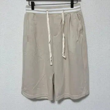 베이지 스트라이프 허리 밴딩 숏팬츠