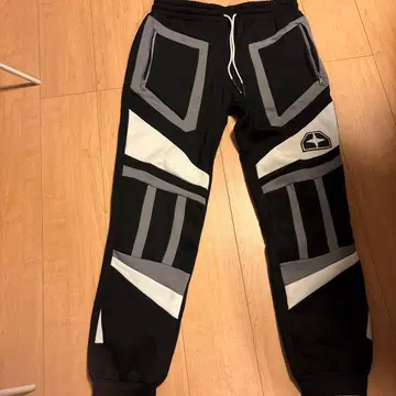 Time+space 스웨트 팬츠