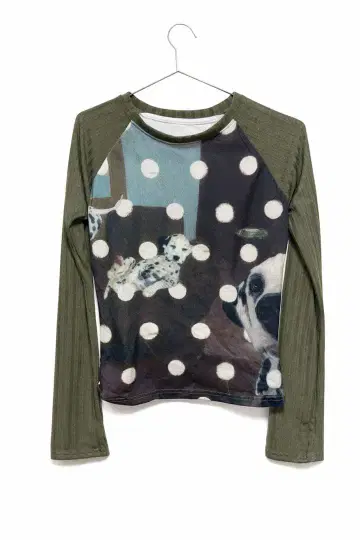 [레어 디자인] Y2K 도트 x 도그 프린트 절개 롱 T / S 상당