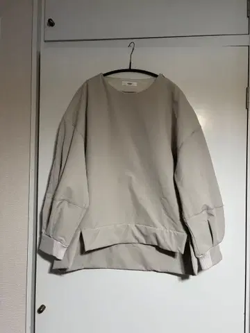 emmi 오버 사이즈 그레이 상의