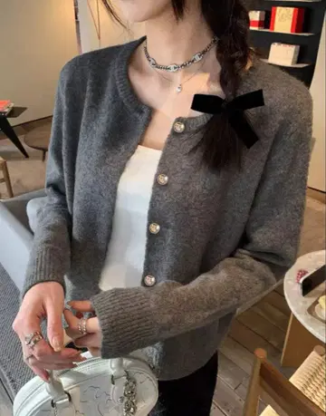 골드 버튼 크루넥 니트 가디건[at2579] 차콜