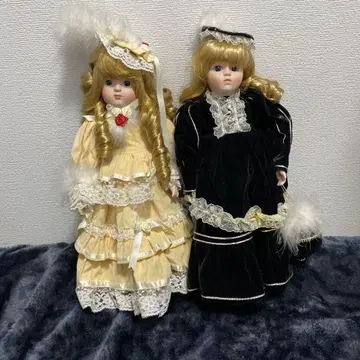 레이스와 벨벳 인형 2개 세트