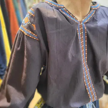 자수 긴팔 셔츠