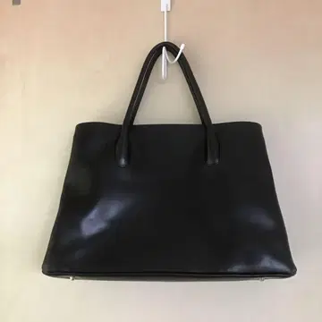 블랙 가죽 토트백