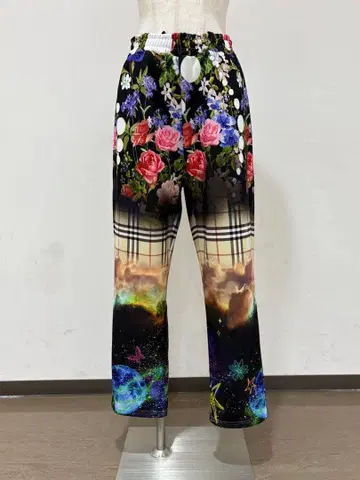 새상품 스칼라 팬츠 M 블랙