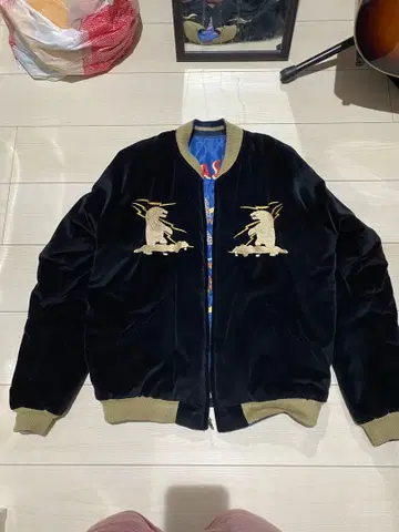 2018년 출시 테일러 토요 스카잔 아라스카잔 ALASKAN HUSKY