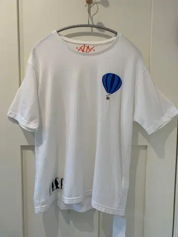 기구 자수 화이트 T셔츠 Akihide Nakachi