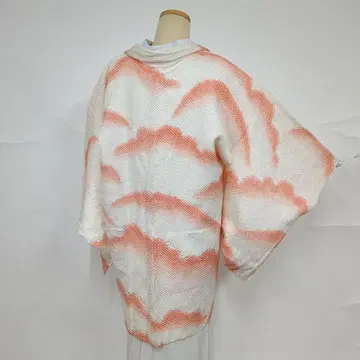 h44111 순수 실크 화이트 베이스에 구름 문양 쥐어짜기 겉옷