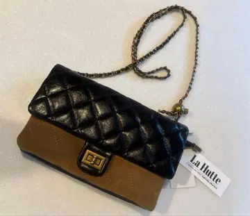 택 포함 미사용 새상품 La Hutte 소가죽 퀼팅 체인 숄더백