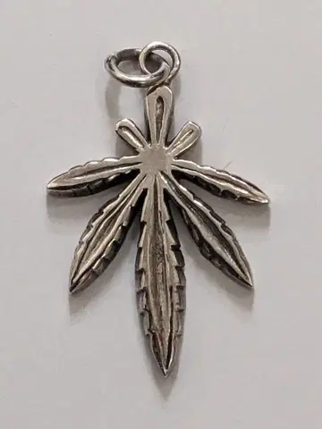 실버 925 마리화나형 펜던트 탑 중고