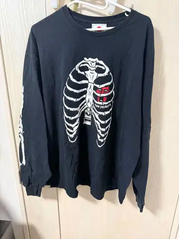 PUNK DRUNKERS 골격 디자인 롱 슬리브 T셔츠