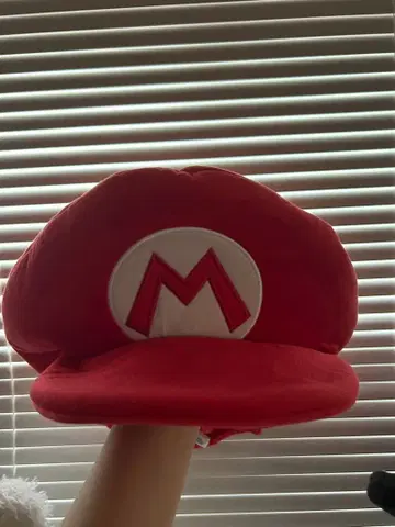 마리오 빨간색 모자