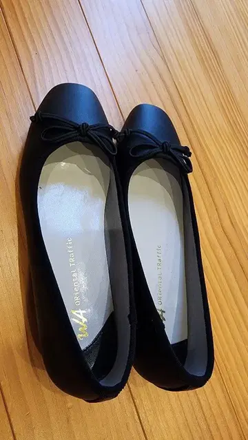 WA 오리엔탈 트래픽 스퀘어토 발레 슈즈