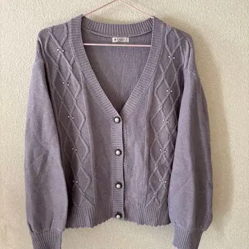 엑시즈팜 연보라 다이아몬드 편직 니트 가디건