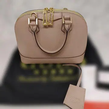 3500 미사용 새상품 COCOCELUX GOLD 베이지 백