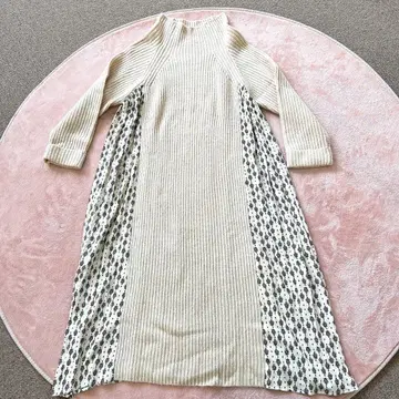 [새상품급] TITICACA 니트 원피스 FREE