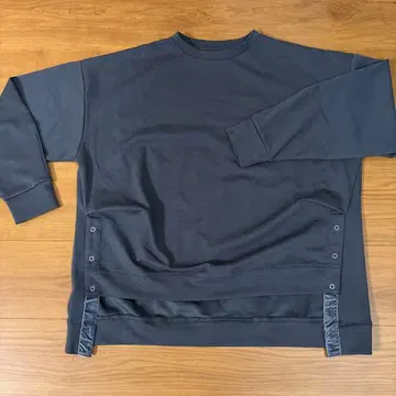 dailyCLIP 차콜 그레이 사이드 스냅 풀오버