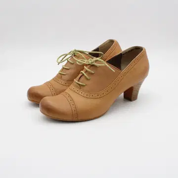 51 키다리 아저씨 레이스업 펌프스(24.5cm) 새상품급