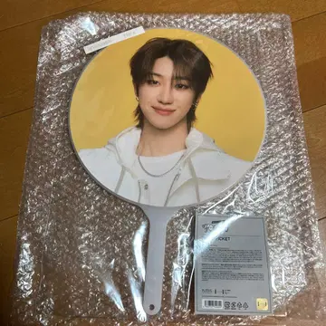 FOLLOW JAPAN 민하오 부채