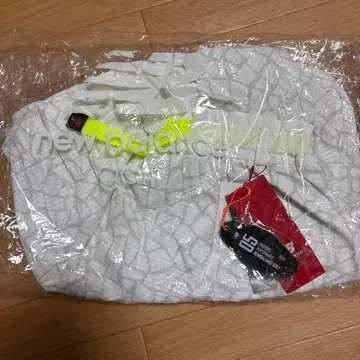 뉴발란스 스포츠 스커트 화이트 L 사이즈 미사용 새상품 택 포함