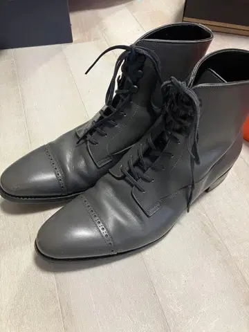 산요 산초 x UNITED ARROWS 그레이 가죽 부츠