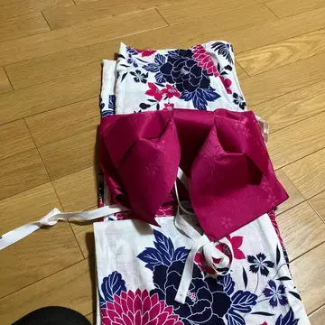 유카타 오비 세트 화이트 베이스 꽃무늬 빨간색