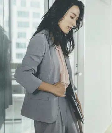 글로벌 워크 우츠쿠 실루엣 수트