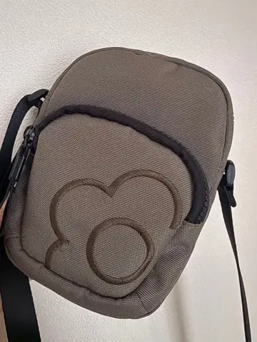 마리콴트 숄더백