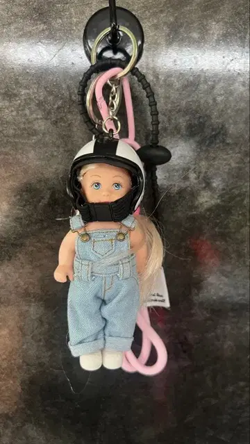 헬멧 인형 스트랩