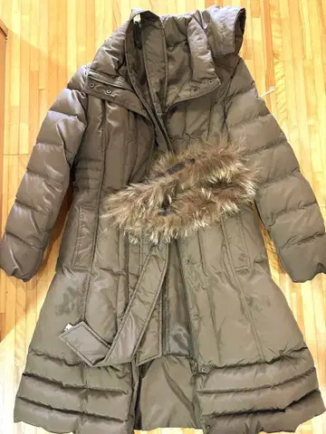 카키 다운 롱 코트 후드 부착