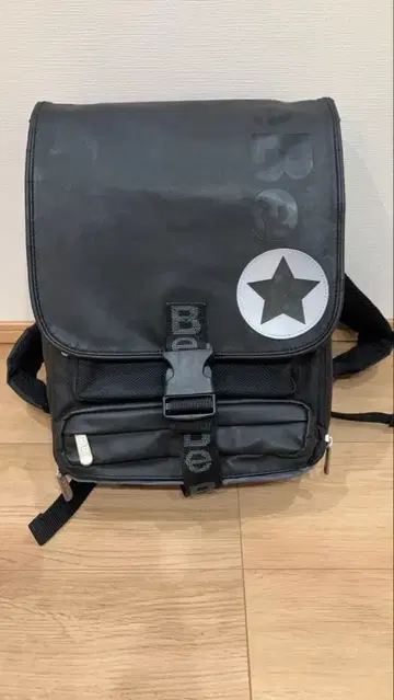 아동복 브랜드 BeBe 백팩