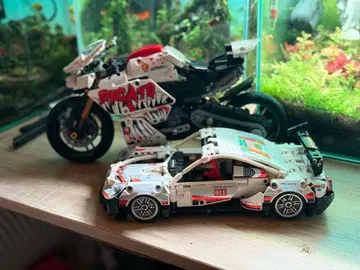 완성품 모델 ( 두카티 1299 / 포르쉐 911 )