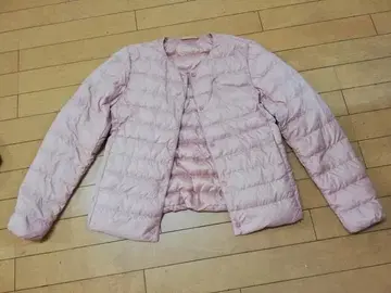 M 사이즈 새상품급 V넥이 되는 유니클로 다운 자켓 핑크