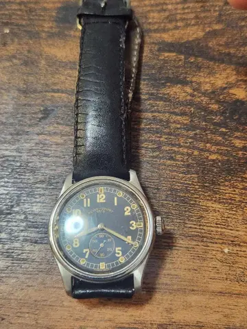 Revue-Sport 50's 수동 와인딩 시계 한정판