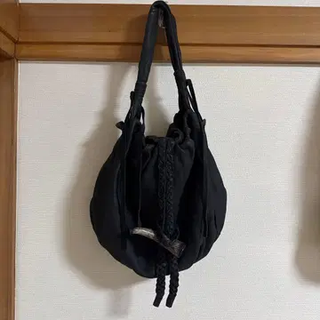 TRES 트레 빅 토글 백 블랙 가죽