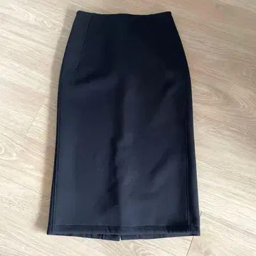 새상품급 스트로베리 필드 타이트 롱 스커트 블랙