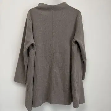 LiNdsTORM 그레이 긴팔 하이넥 니트 그레이 베이지