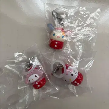 산리오 딸기 메지루시 액세서리