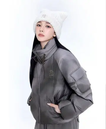 MLB Korea Vintage Crop Curve Padding