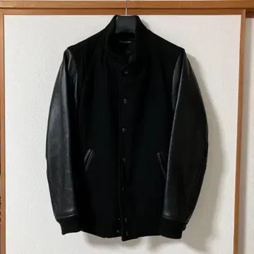 나노 유니버스 가죽 절개 바시티 자켓 S 사이즈