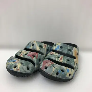 KEEN 꽃무늬 클로그 샌들 멀티컬러
