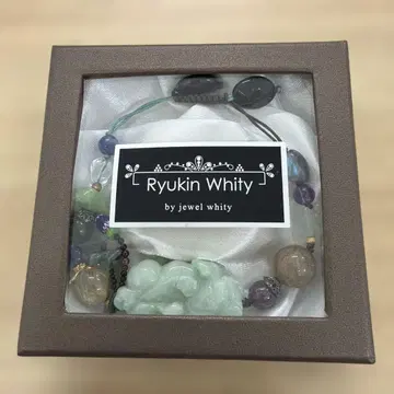 Ryukin Whity by jewel whity 팔찌