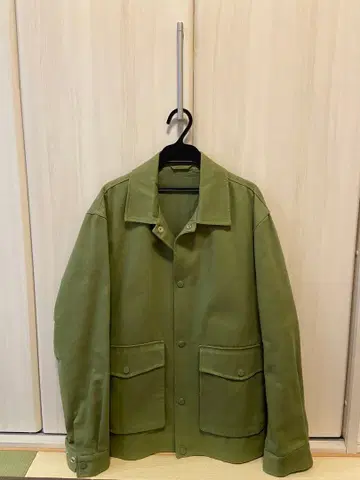 ZARA 올리브 그린 밀리터리 자켓 S